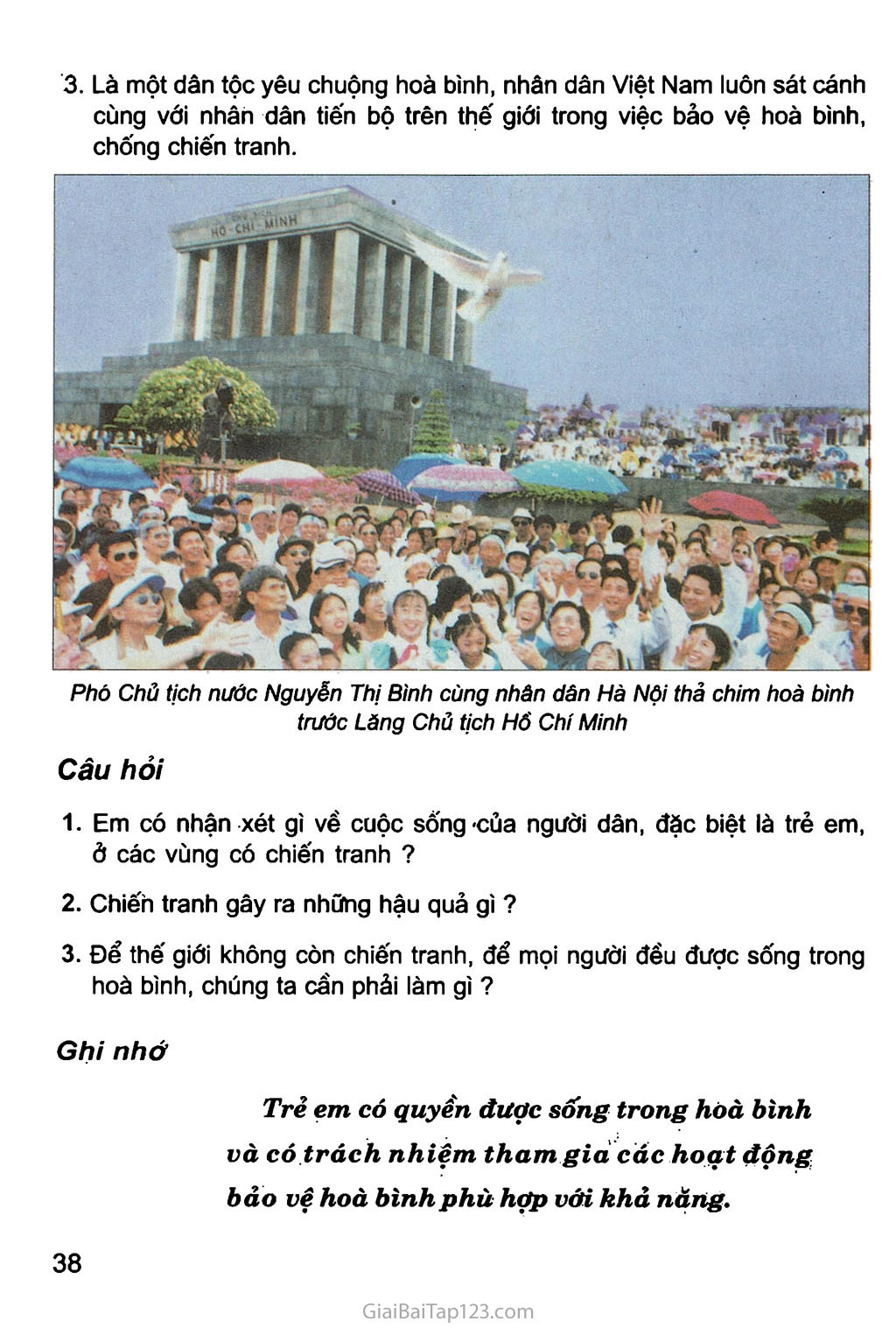 Bài 12. Em yêu hòa bình trang 2 Bài 12. Em yêu hòa bình trang 2